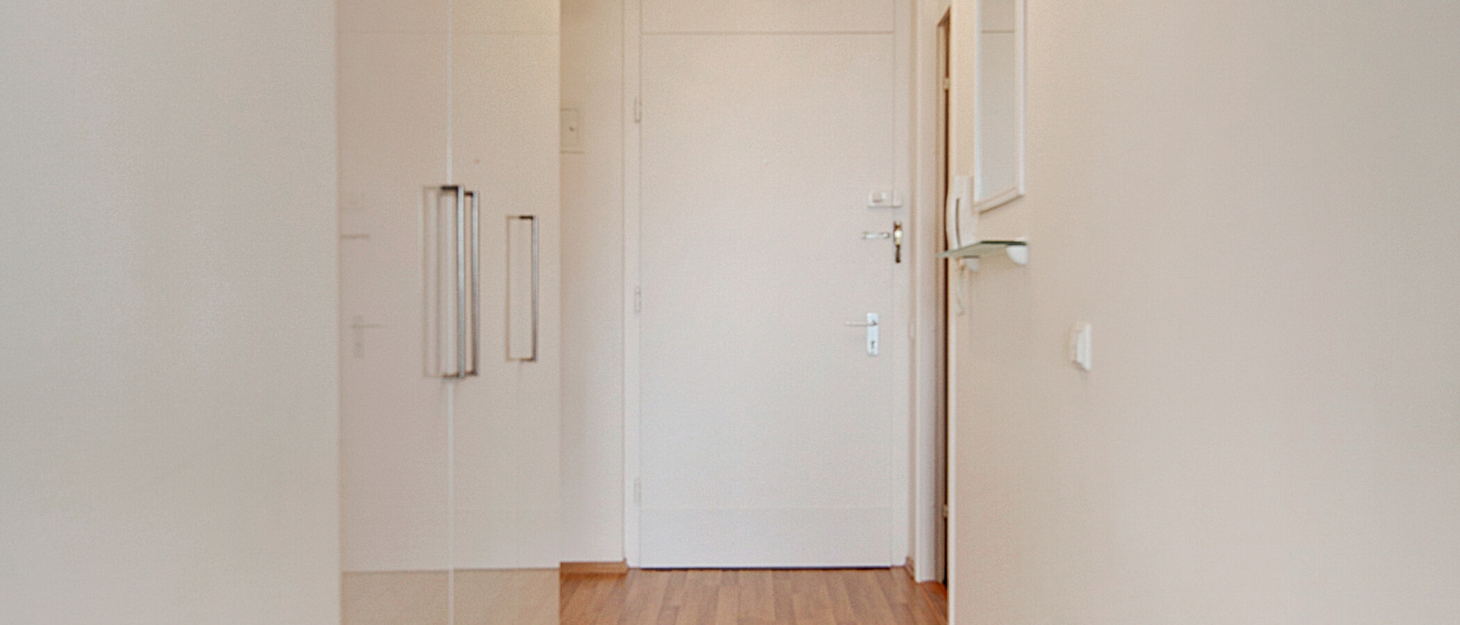 квартира München Schwabing-West 02 коридор 6415