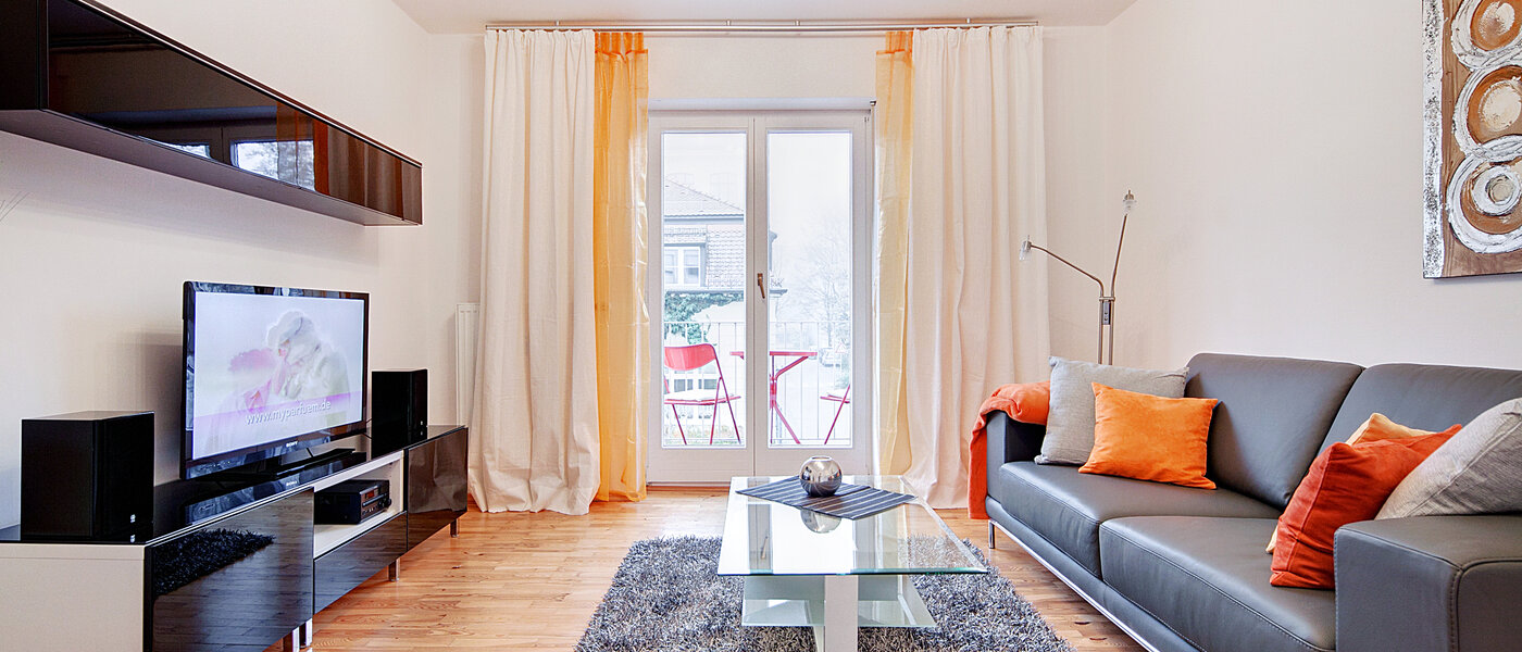 квартира München Schwabing (links der Leopoldstraße) 02 гостиная 6480