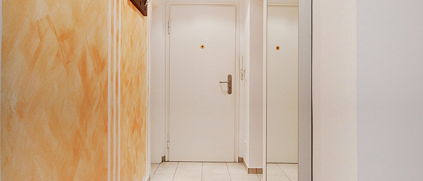 квартира München Schwabing (links der Leopoldstraße) 02 коридор 6480