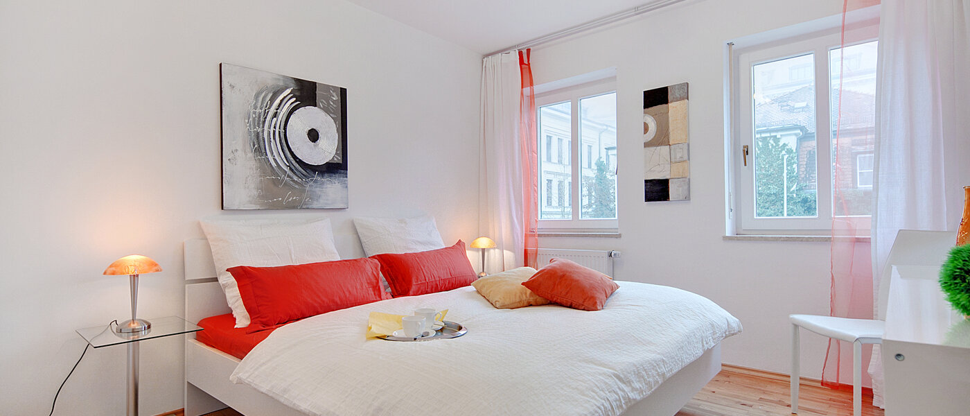 квартира München Schwabing (links der Leopoldstraße) 01 спальная 6480