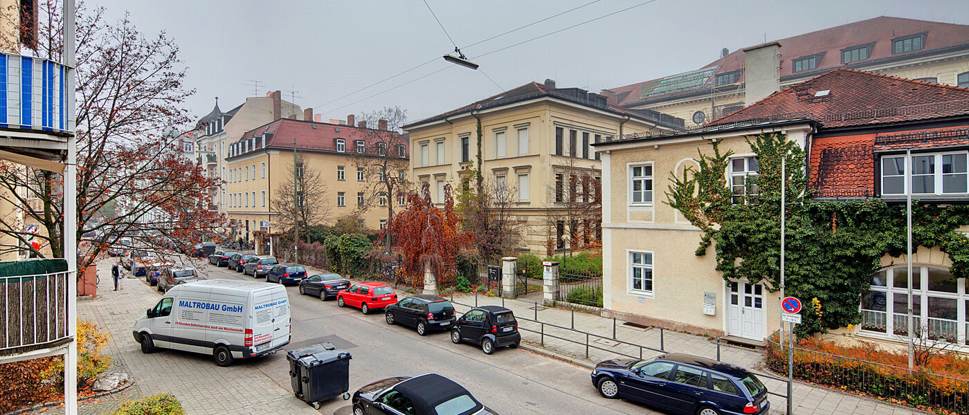 квартира München Schwabing (links der Leopoldstraße) 01 вид из окна 6480