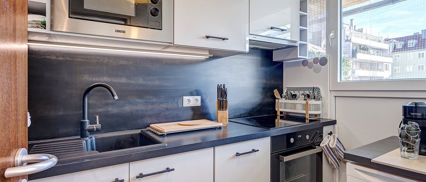 квартира München Maxvorstadt - Universitätsviertel 02 кухня 6485