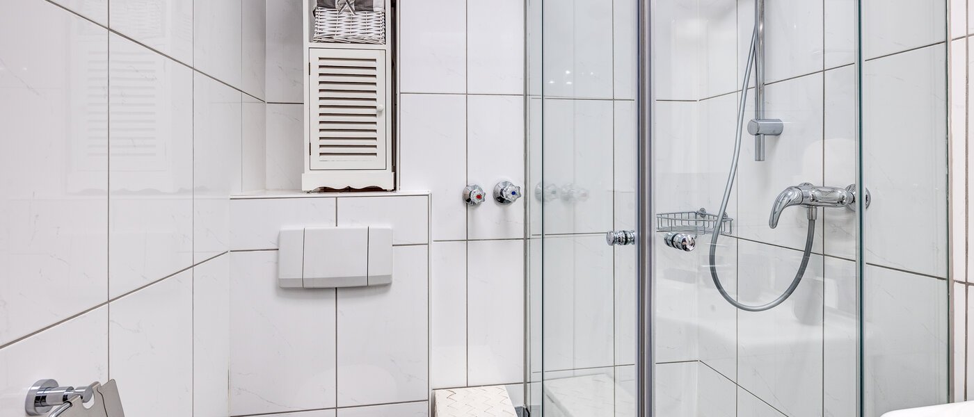 квартира München Schwabing (links der Leopoldstraße) 02 ванная комната 6491