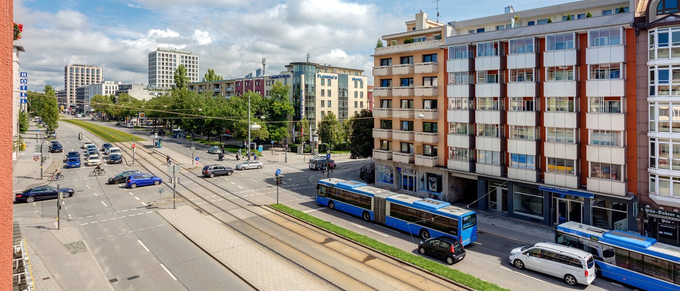 квартира München Schwabing (links der Leopoldstraße) 01 вид из окна 6491