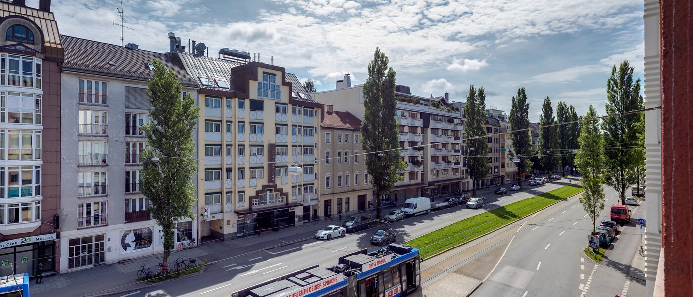 квартира München Schwabing (links der Leopoldstraße) 03 вид из окна 6491