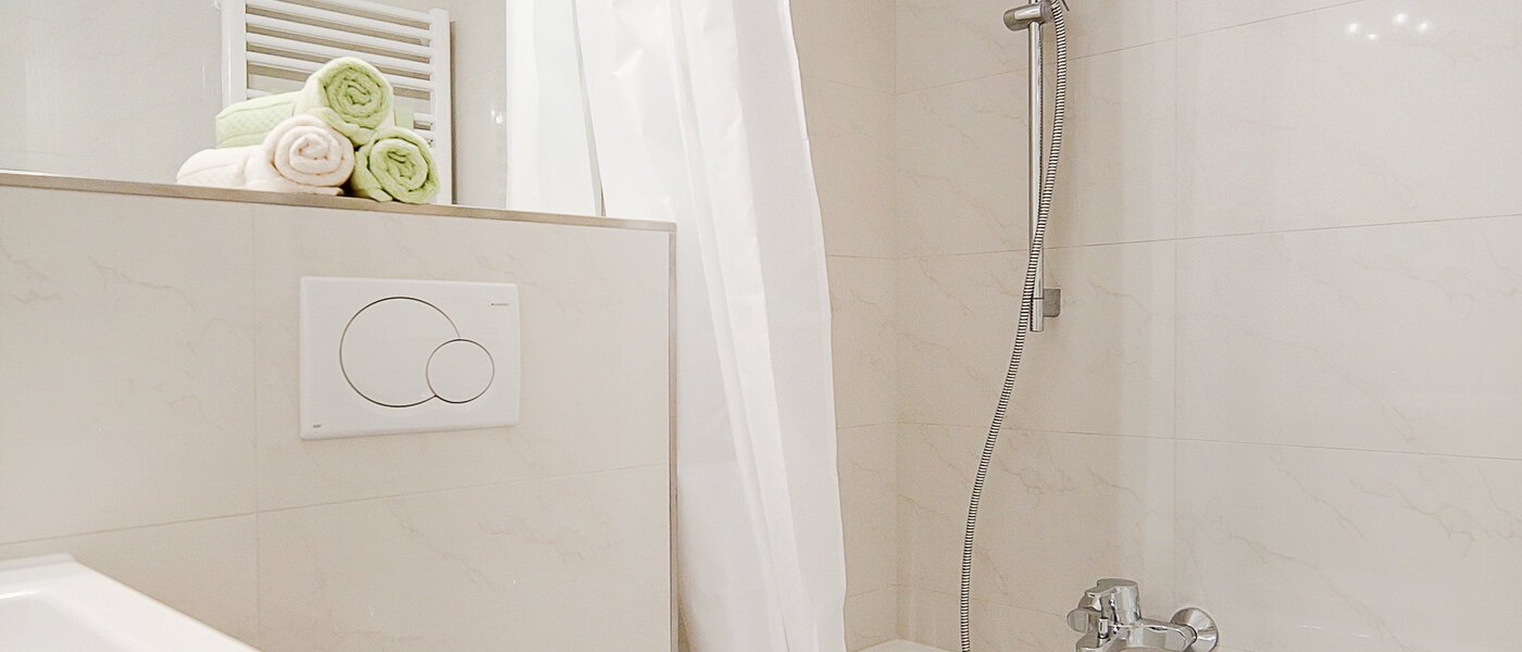 квартира München Schwabing-West (rund um den Hohenzollernplatz) 02 ванная комната 6515