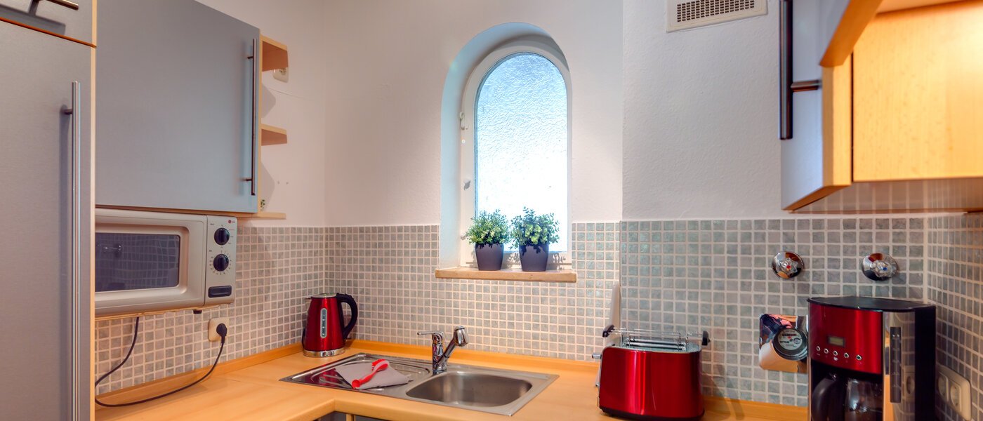 квартира с садом München Neuhausen 01 кухня 6555