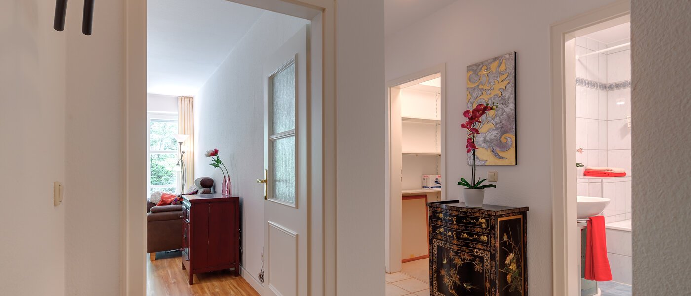 квартира с садом München Neuhausen 01 коридор 6555