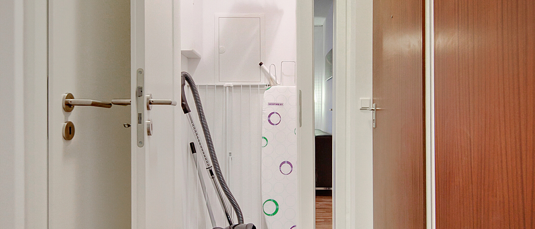 квартира München Schwabing 01 коридор 6560