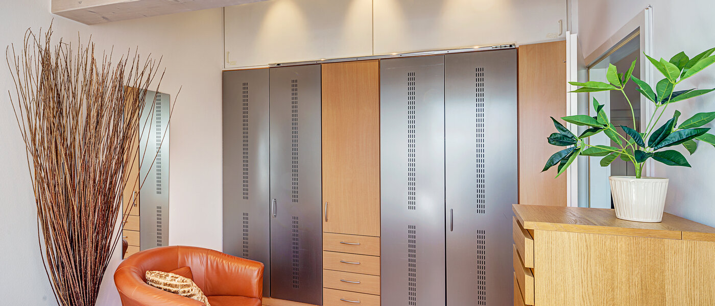 мансардная квартира München Giesing 03 спальная комната 6583