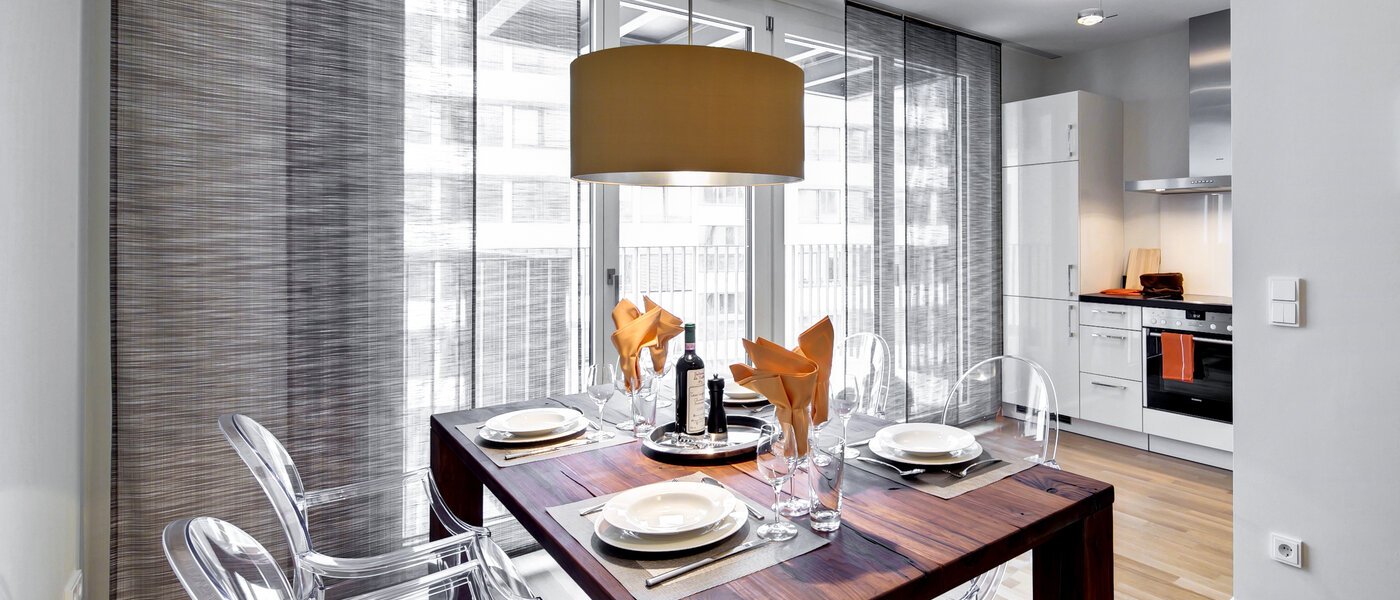 квартира München Maxvorstadt 01 столовая 6639