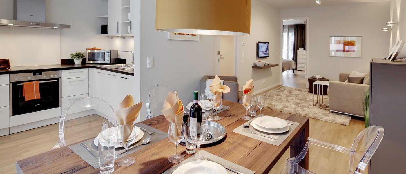 квартира München Maxvorstadt 03 столовая 6639