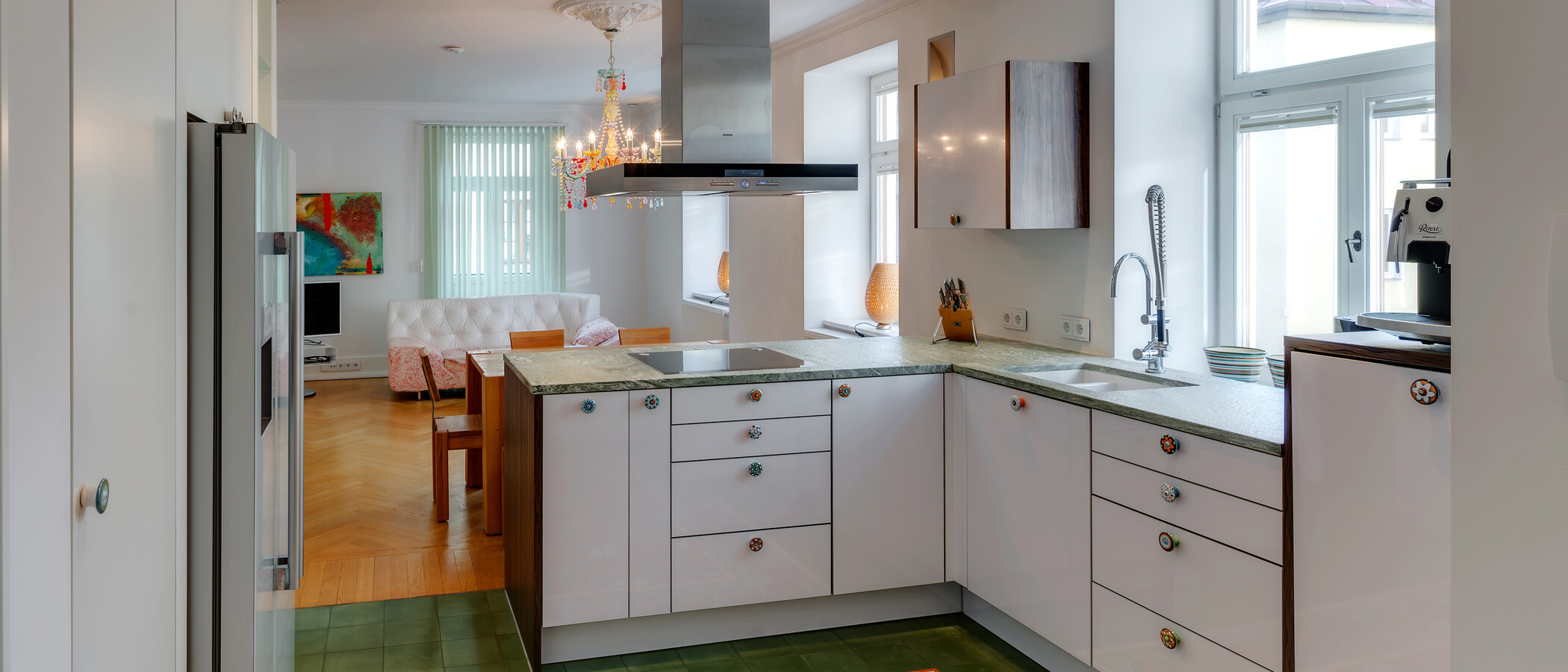 квартира München Ludwigsvorstadt 01 кухня 6674
