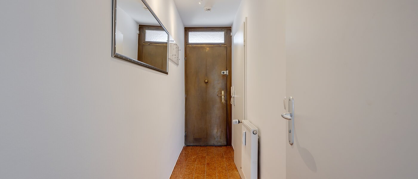 квартира München Bogenhausen 02 коридор 6716