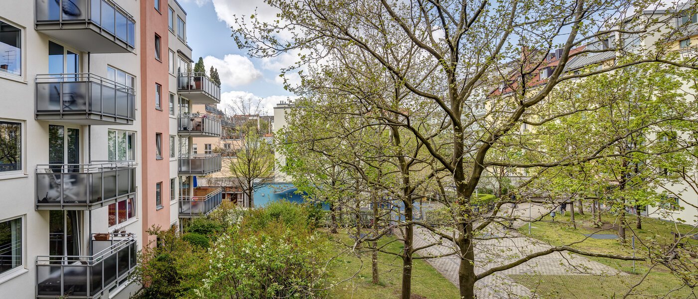 квартира München Maxvorstadt - Universitätsviertel 05 вид из окна 6719