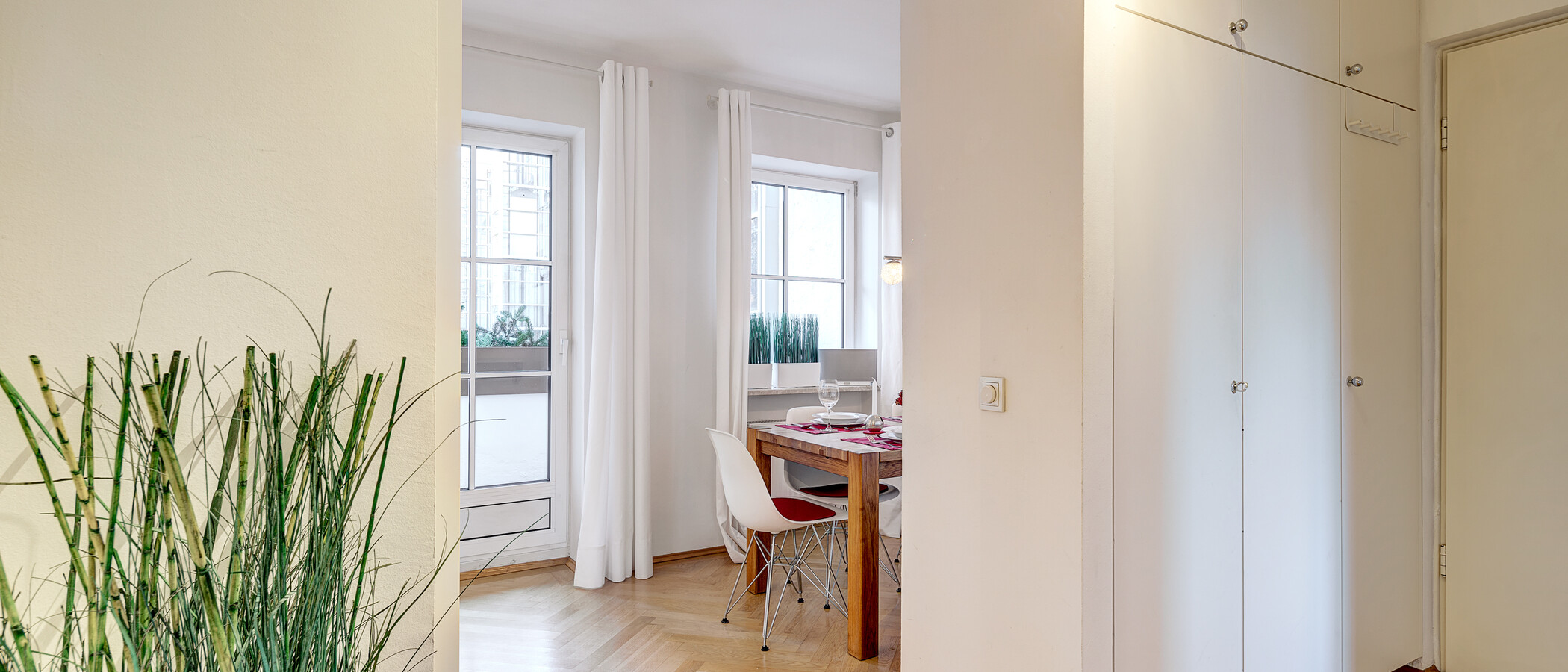 квартира München Schwabing-West (rund um den Bonner Platz) 03 коридор 6724