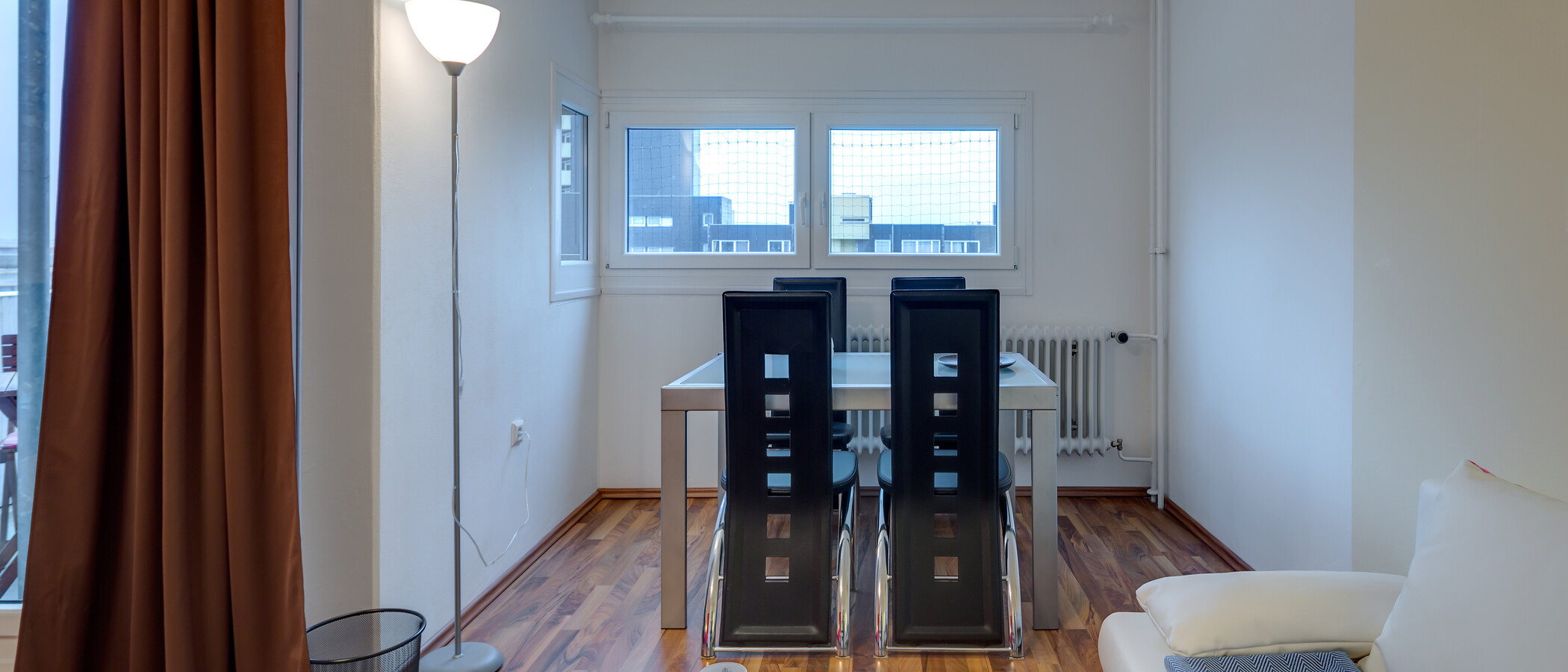квартира München Neuperlach 01 столовая 6793