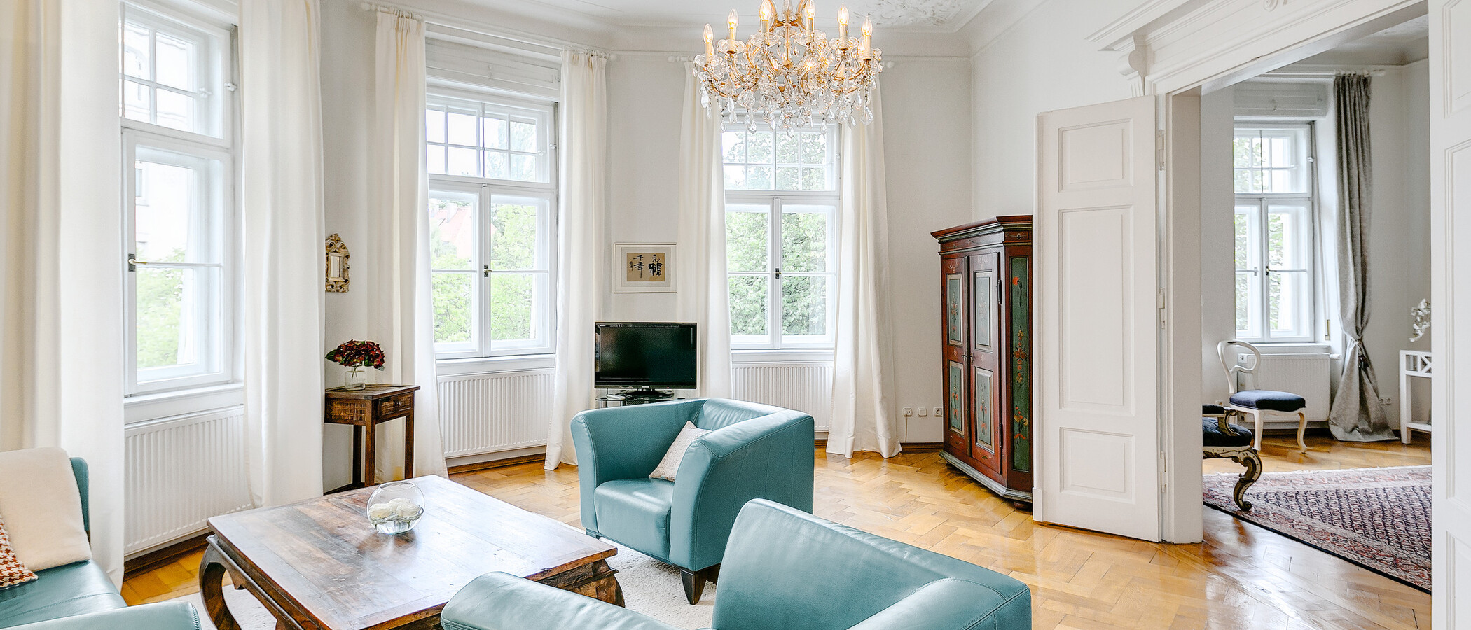 квартира München Altbogenhausen 01 гостиная 681