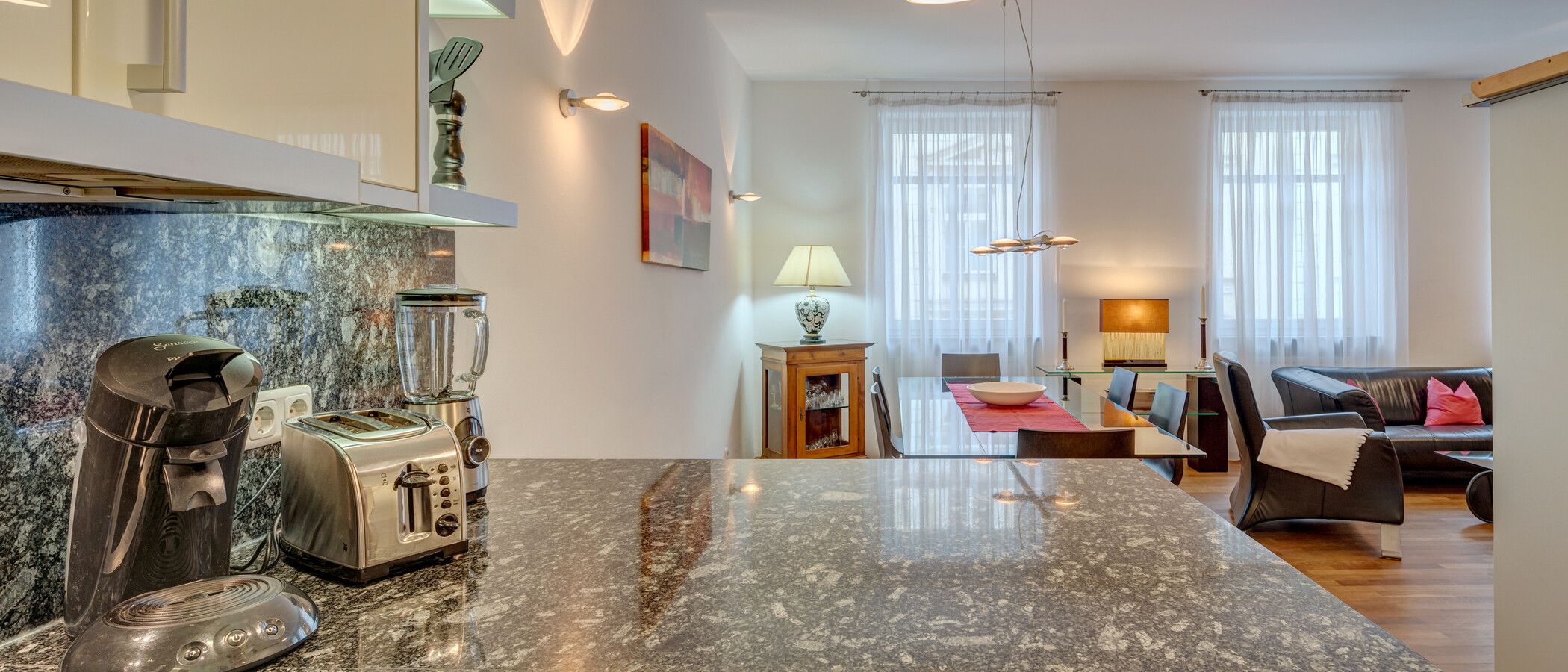квартира München Lehel 03 кухня 6859