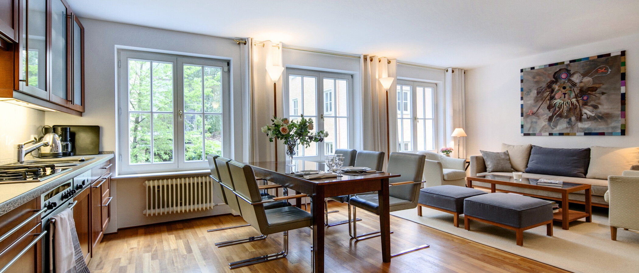 двухэтажная квартира München Schwabing (rechts der Leopoldstraße) 01 гостиная 6884