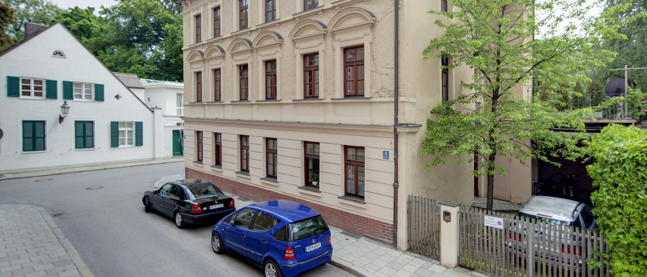 двухэтажная квартира München Schwabing (rechts der Leopoldstraße) 05 вид из окна 6884