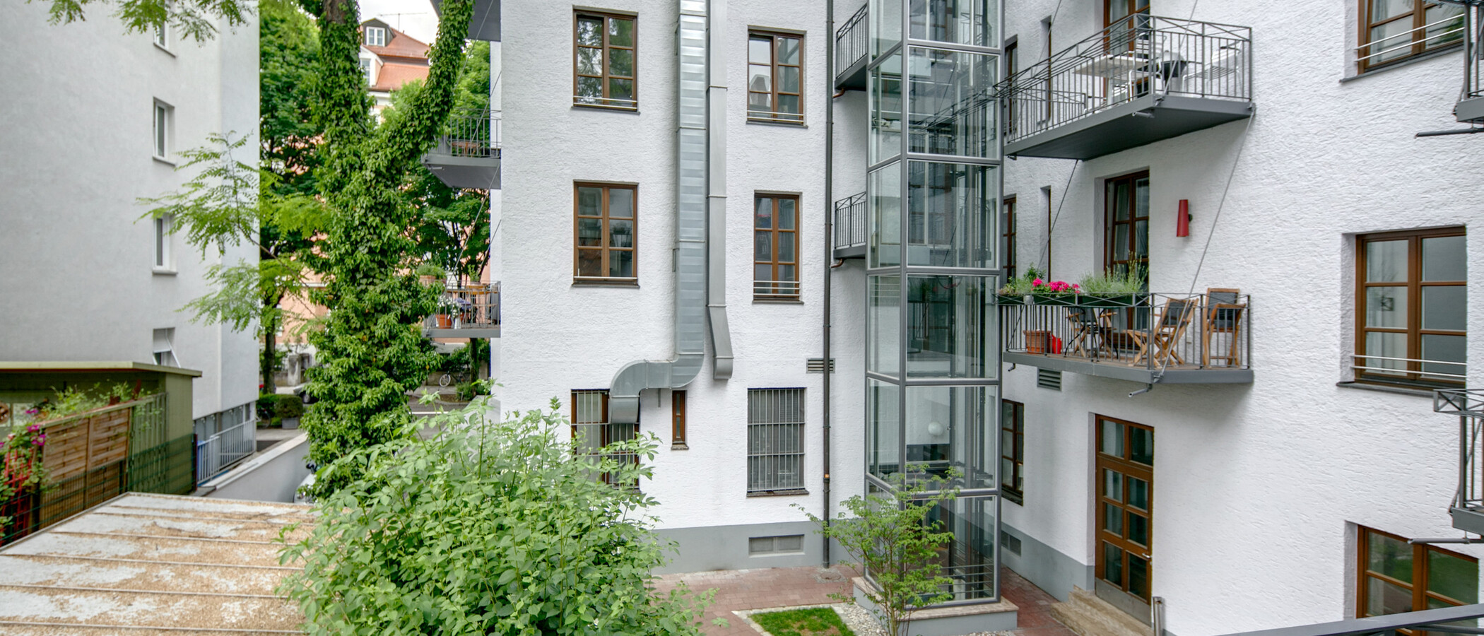 квартира München Schwabing-Nord (zw. Belgrad- & Leopoldstraße) 02 вид из окна 6907