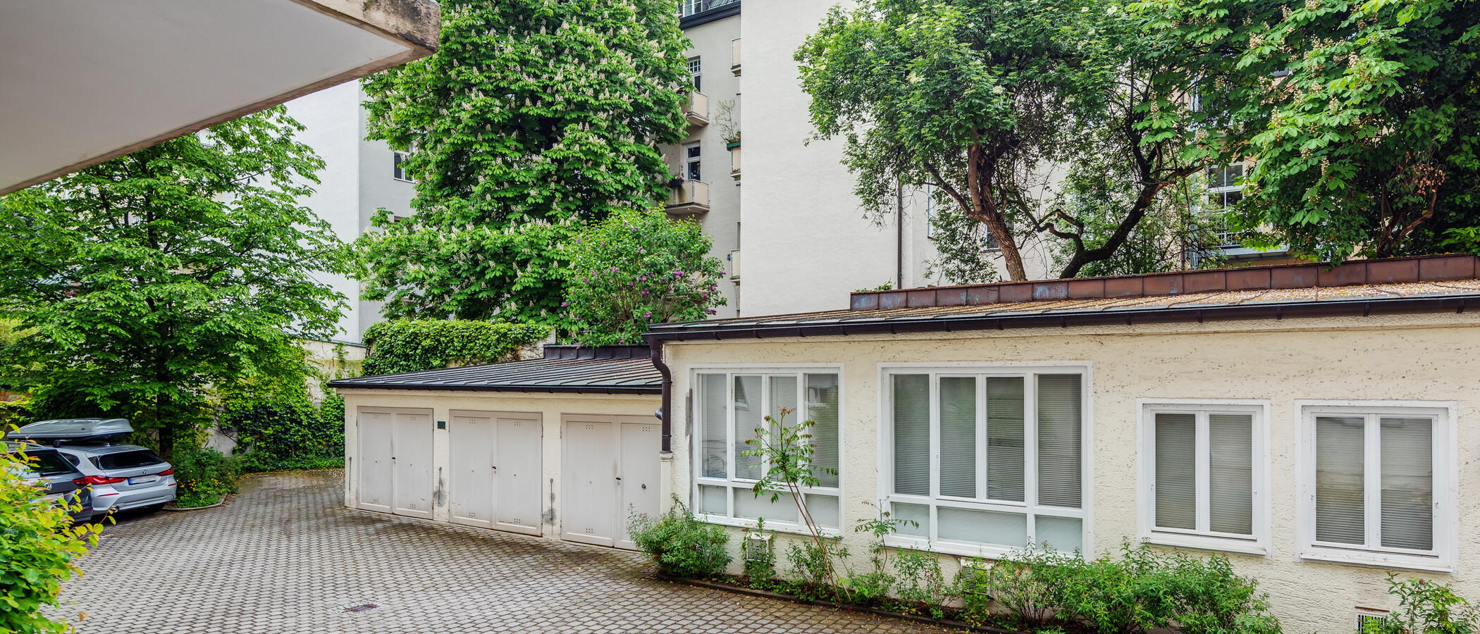 квартира München Schwabing-West (rund um den Hohenzollernplatz) 02 вид из окна 6915