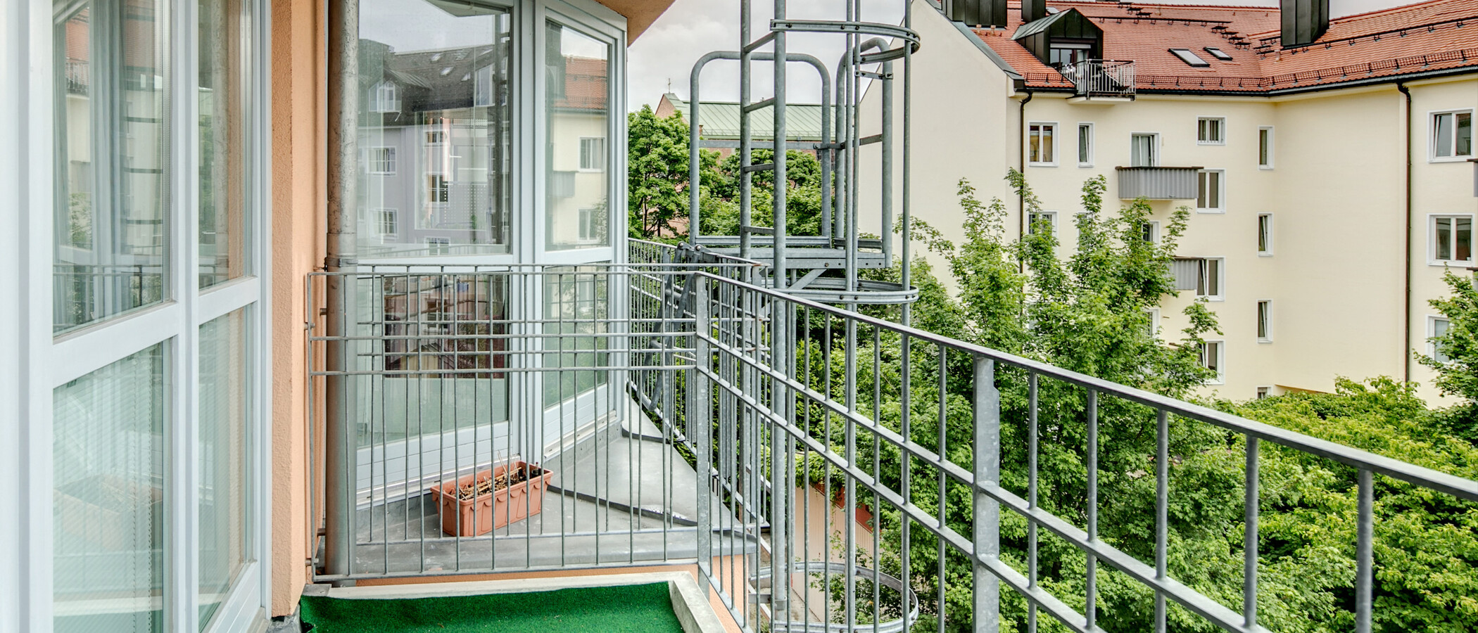 квартира München Schwabing-Nord (zw. Belgrad- & Leopoldstraße) 02 балкон 6928