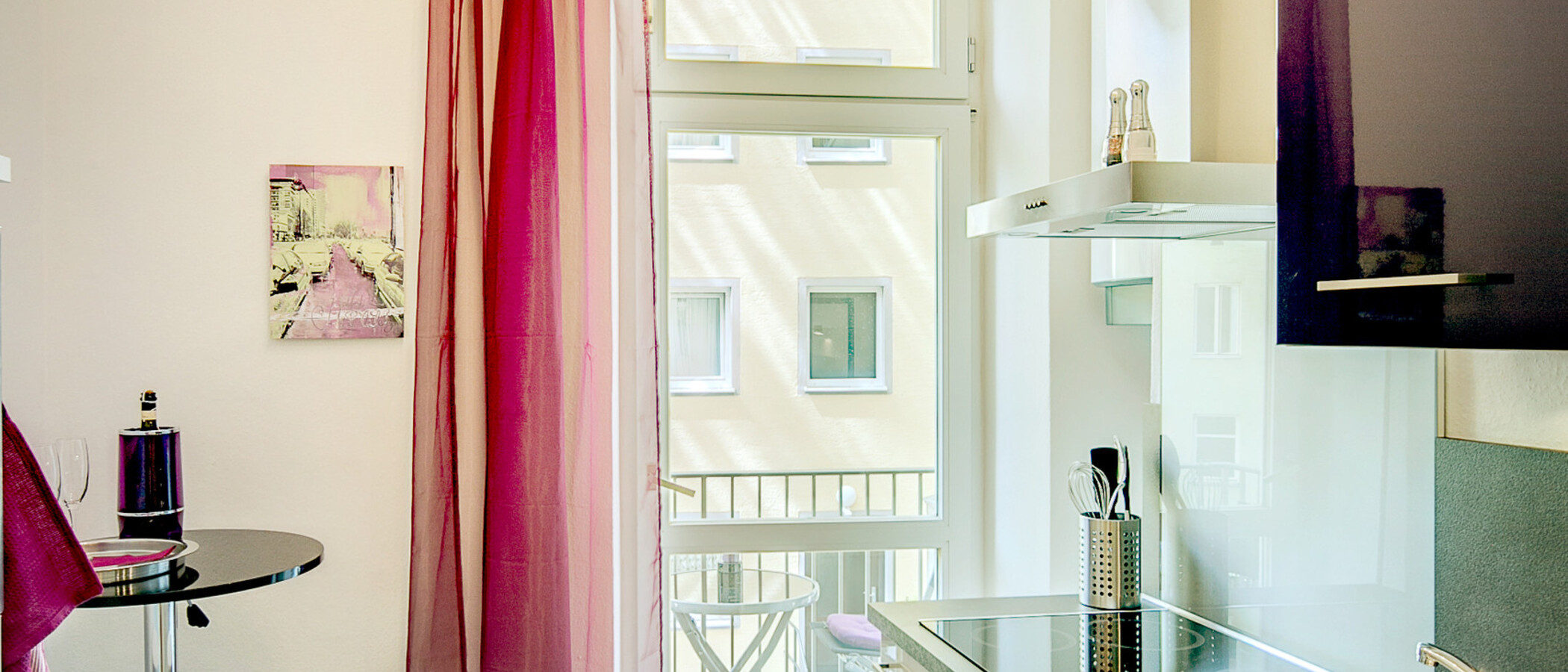 квартира München Westend 03 кухня 6979