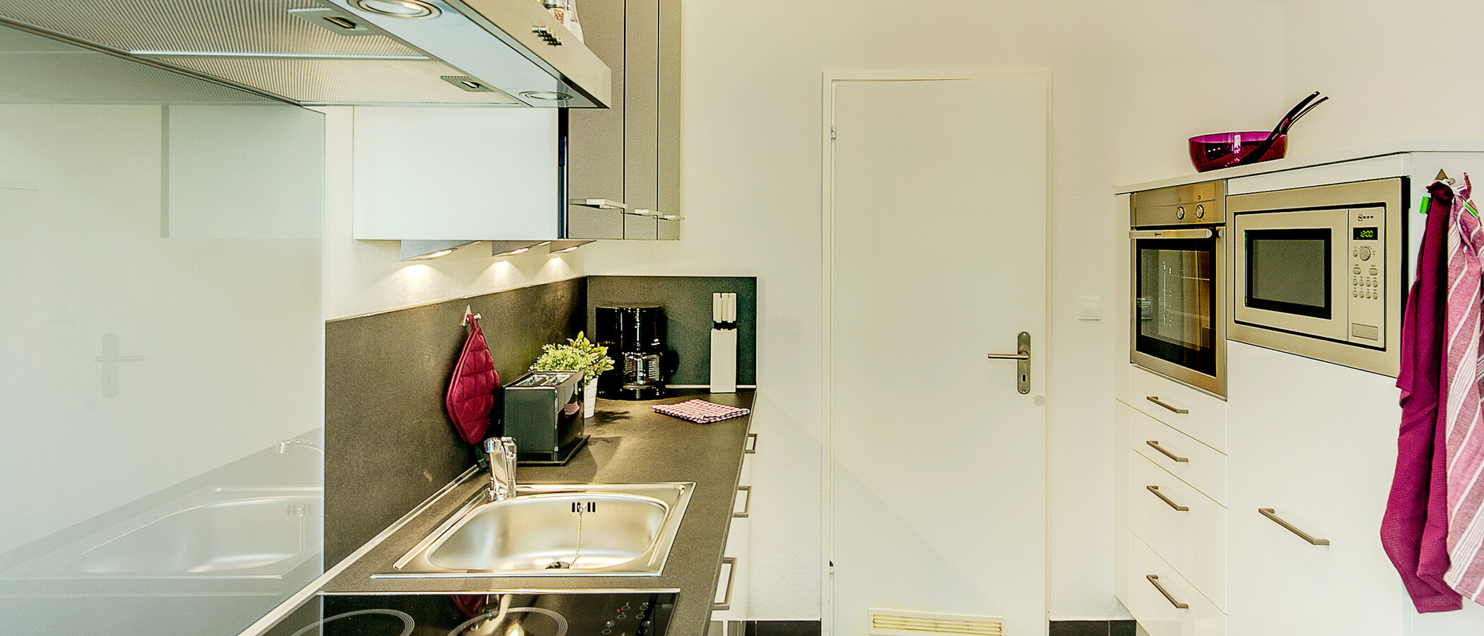 квартира München Westend 05 кухня 6979