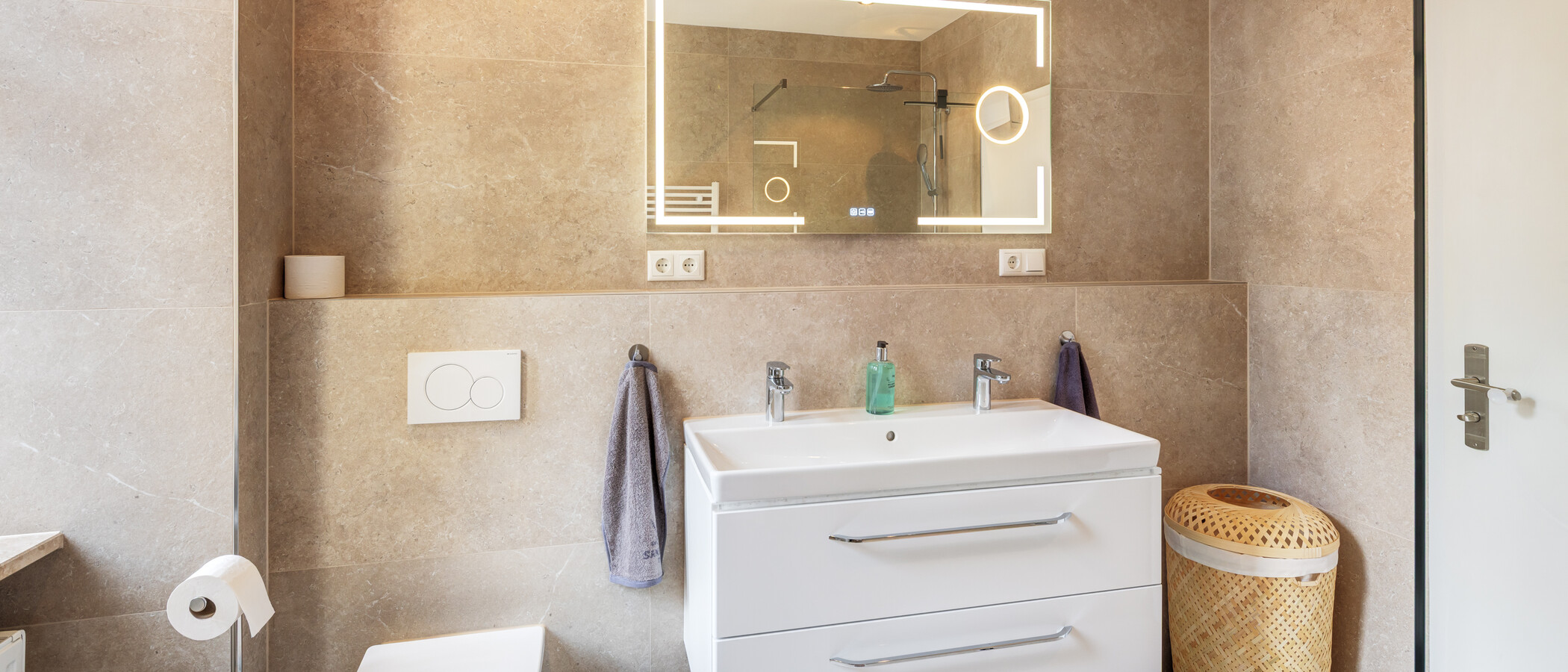 квартира München Haidhausen 01 ванная комната 6981