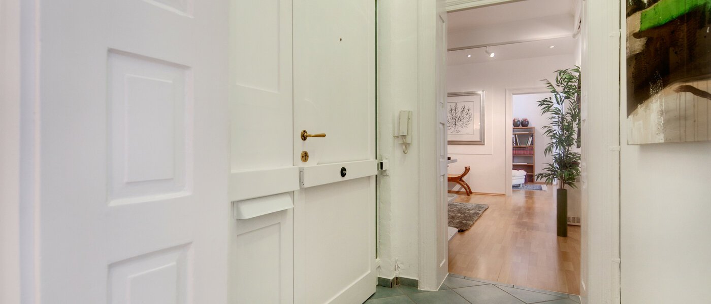 квартира München Glockenbachviertel 01 коридор 6991