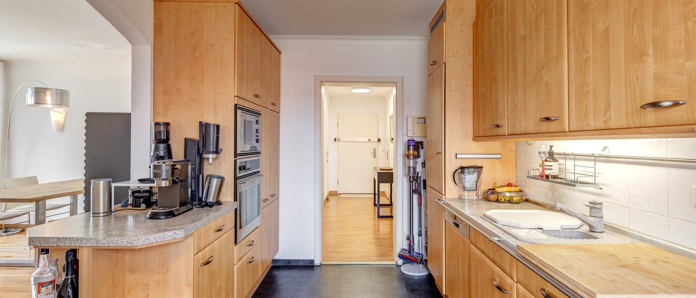 квартира München Schwabing 02 кухня 7020