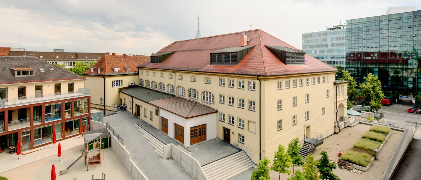 квартира München Maxvorstadt 03 вид из окна 7037