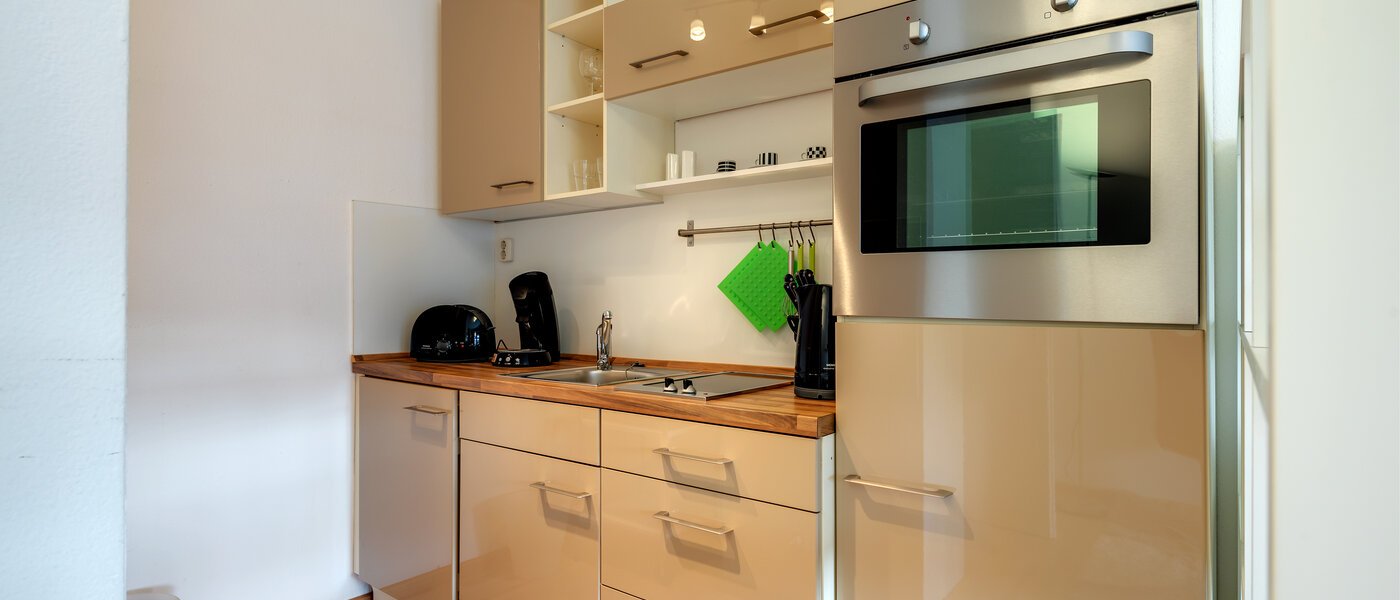 квартира München Schwabing 01 кухня 7050