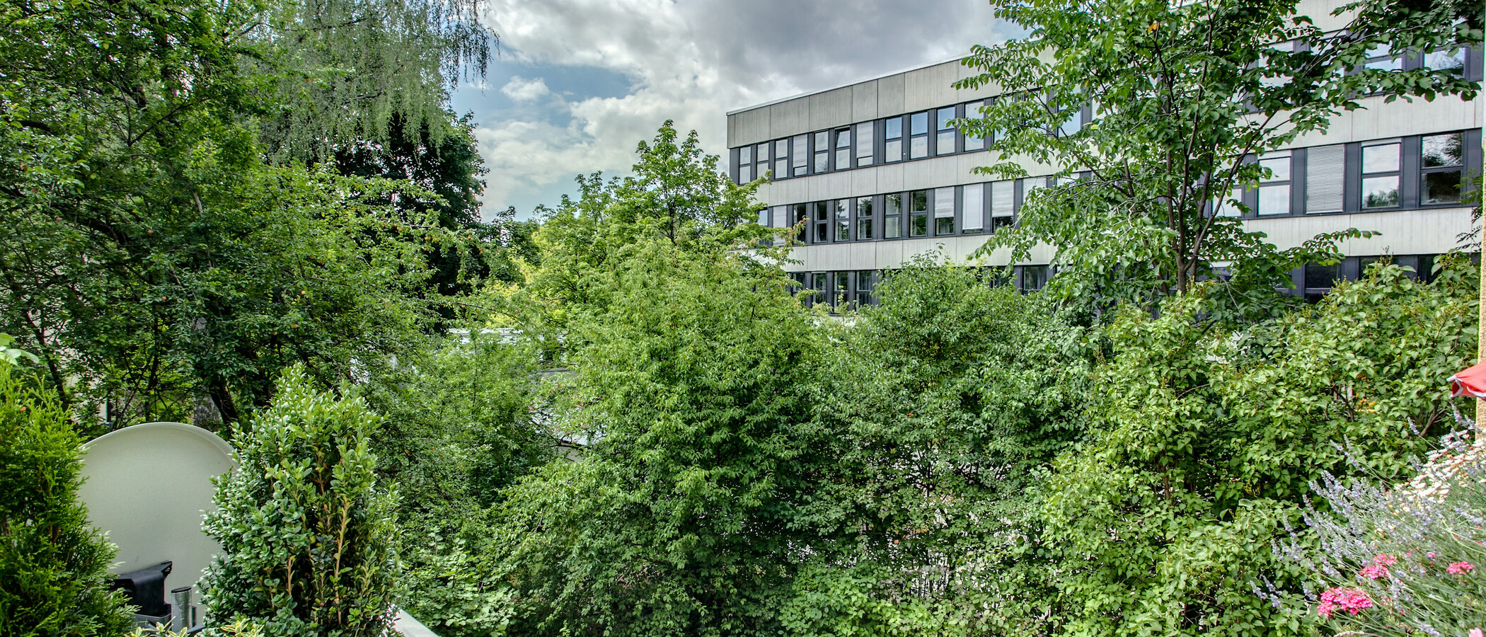 квартира München Arabellapark 02 вид из окна 7076