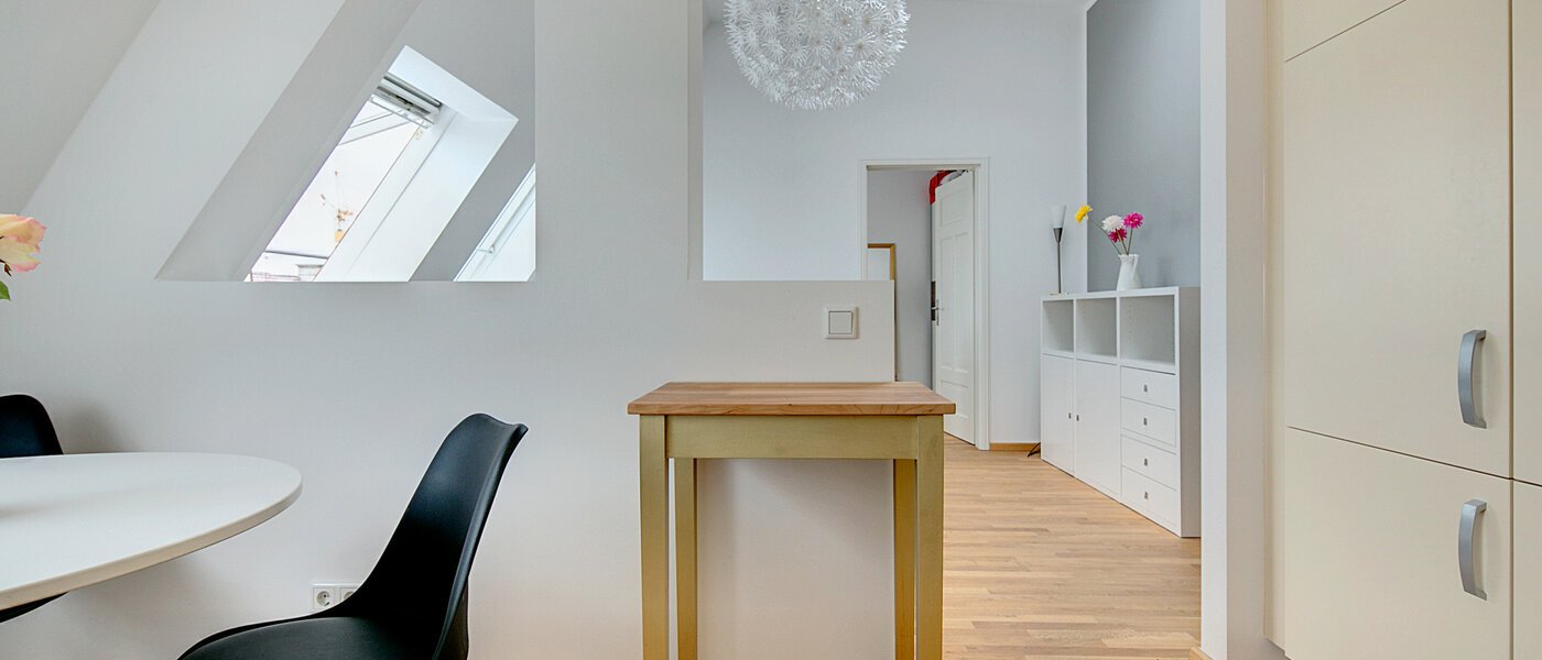 мансардная квартира München Neuhausen 04 кухня 7084