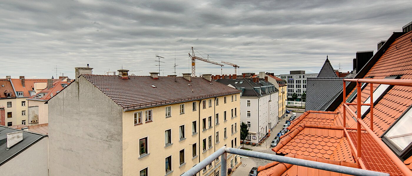 мансардная квартира München Neuhausen 05 вид из окна 7084