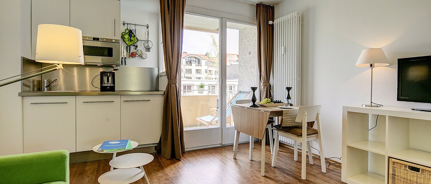 квартира München Schwabing-West (rund um den Hohenzollernplatz) 02 гостиная 711