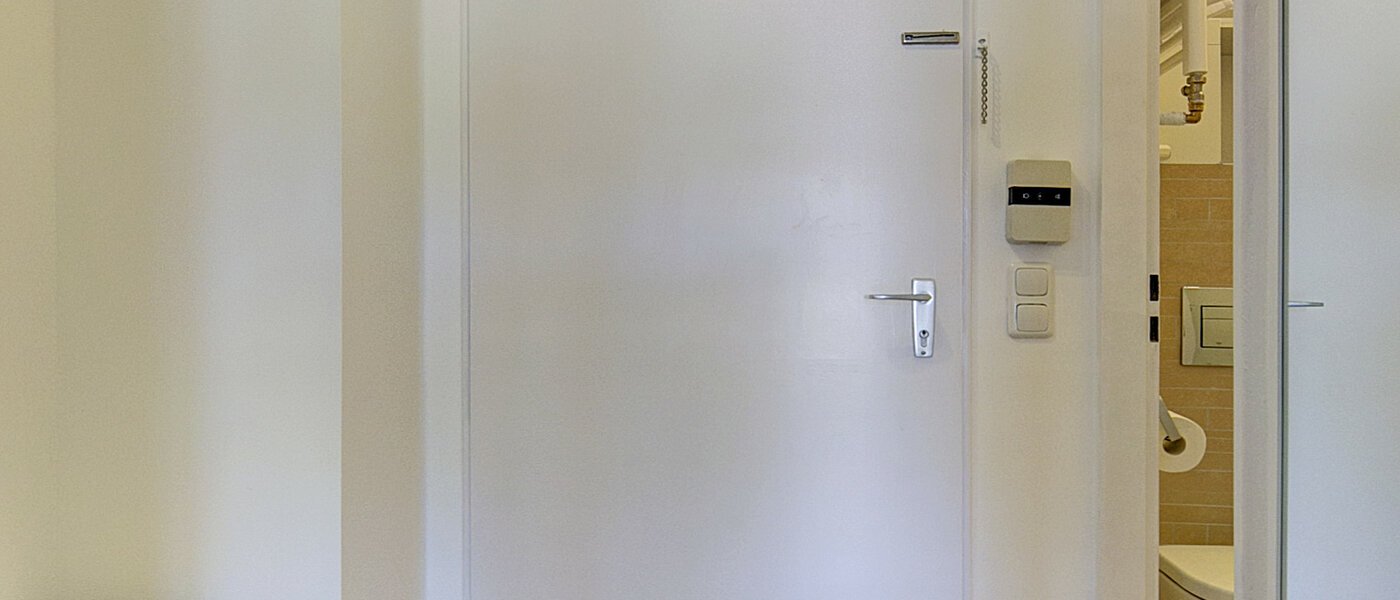 квартира München Schwabing-West (rund um den Hohenzollernplatz) 02 коридор 711