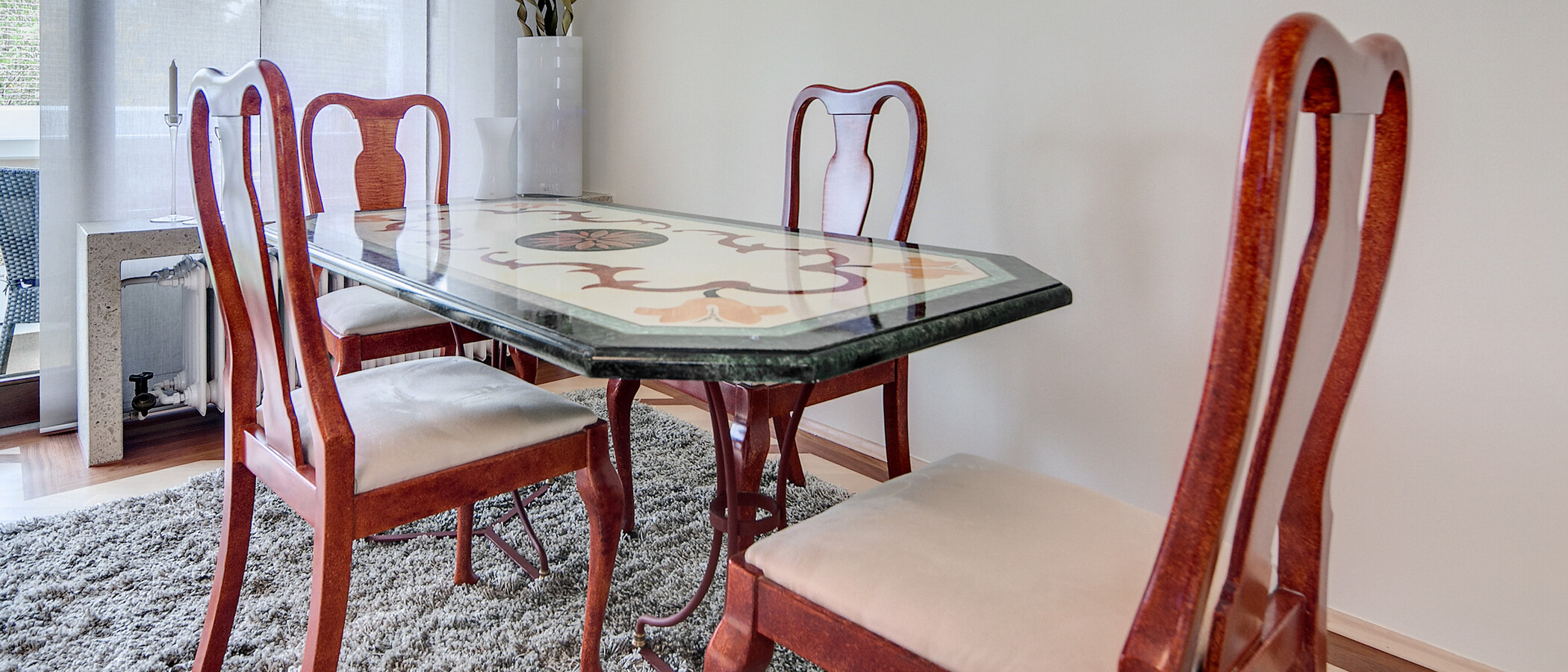 квартира München Arabellapark 04 гостиная 7141