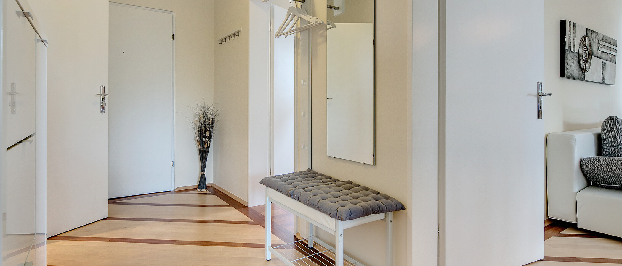 квартира München Arabellapark 03 коридор 7141