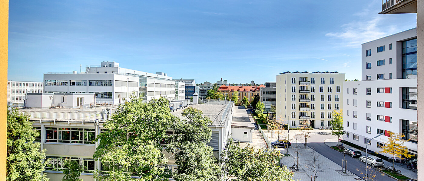 мансардная квартира München Schwabing-West 01 вид из окна 7226