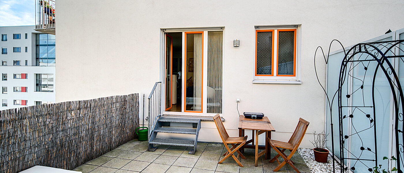 мансардная квартира München Schwabing-West 03 терраса с крышей 7226