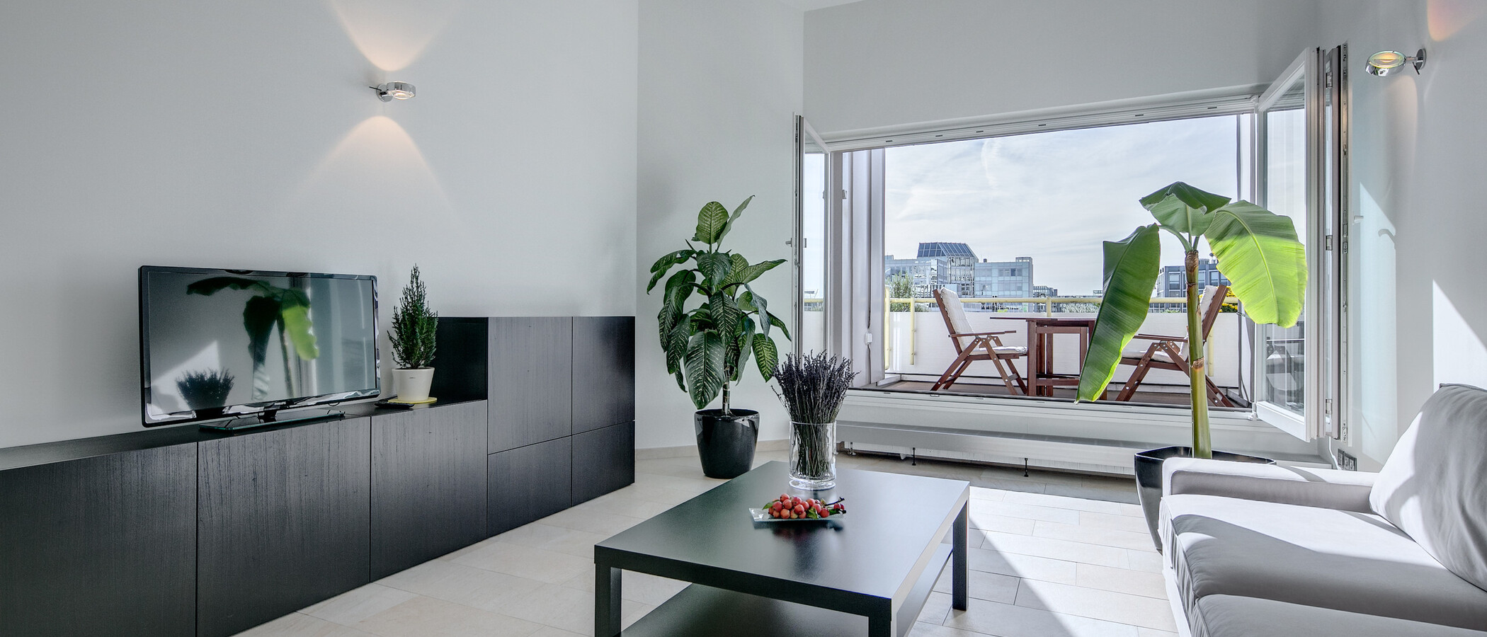 мансардная квартира München Arabellapark 02 гостиная 7279