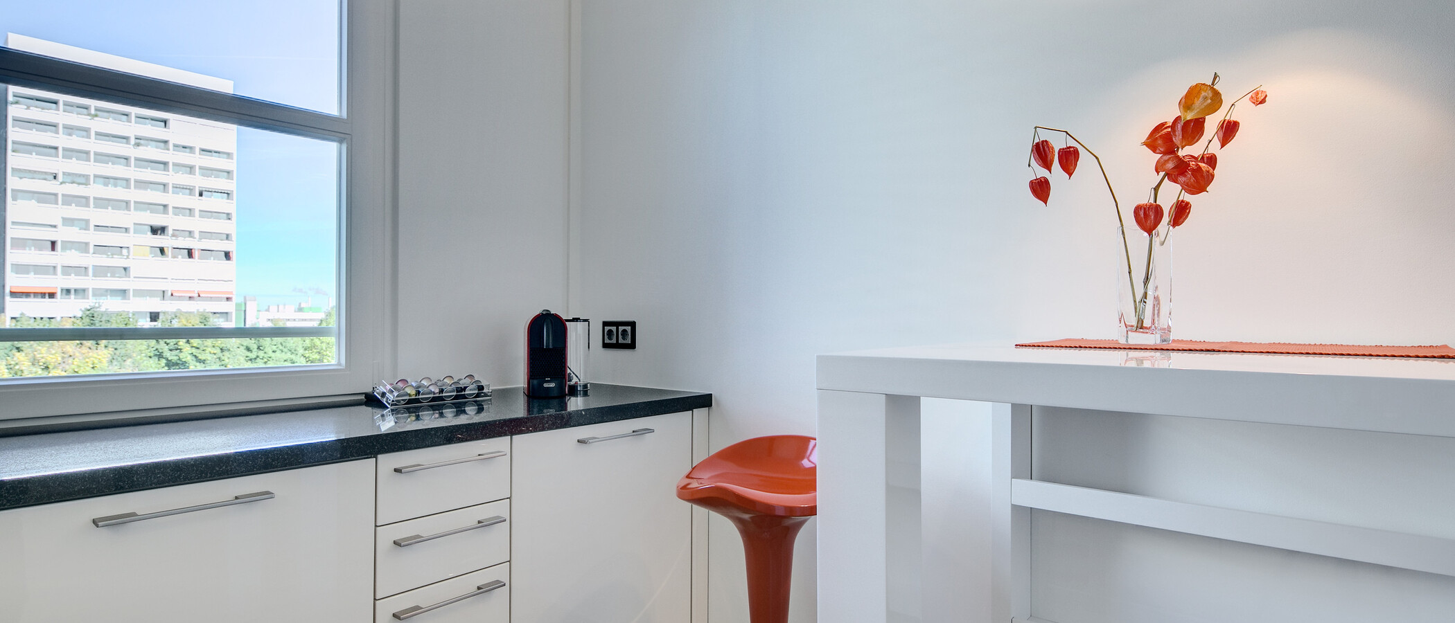 мансардная квартира München Arabellapark 02 кухня 7279