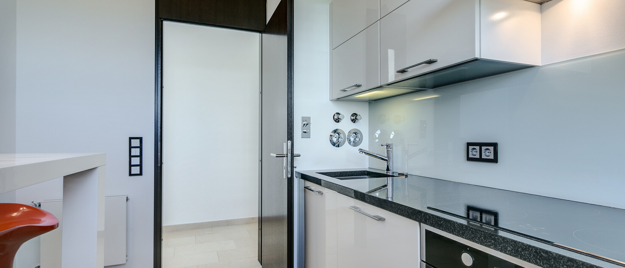 мансардная квартира München Arabellapark 03 кухня 7279
