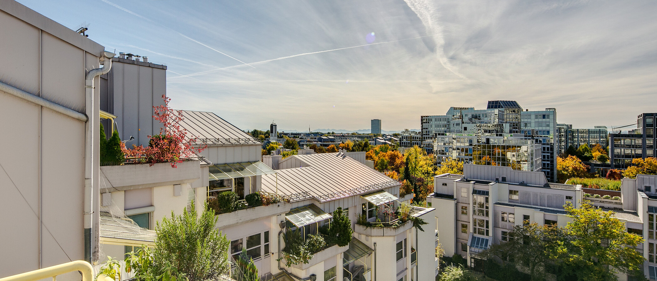 мансардная квартира München Arabellapark 01 вид из окна 7279