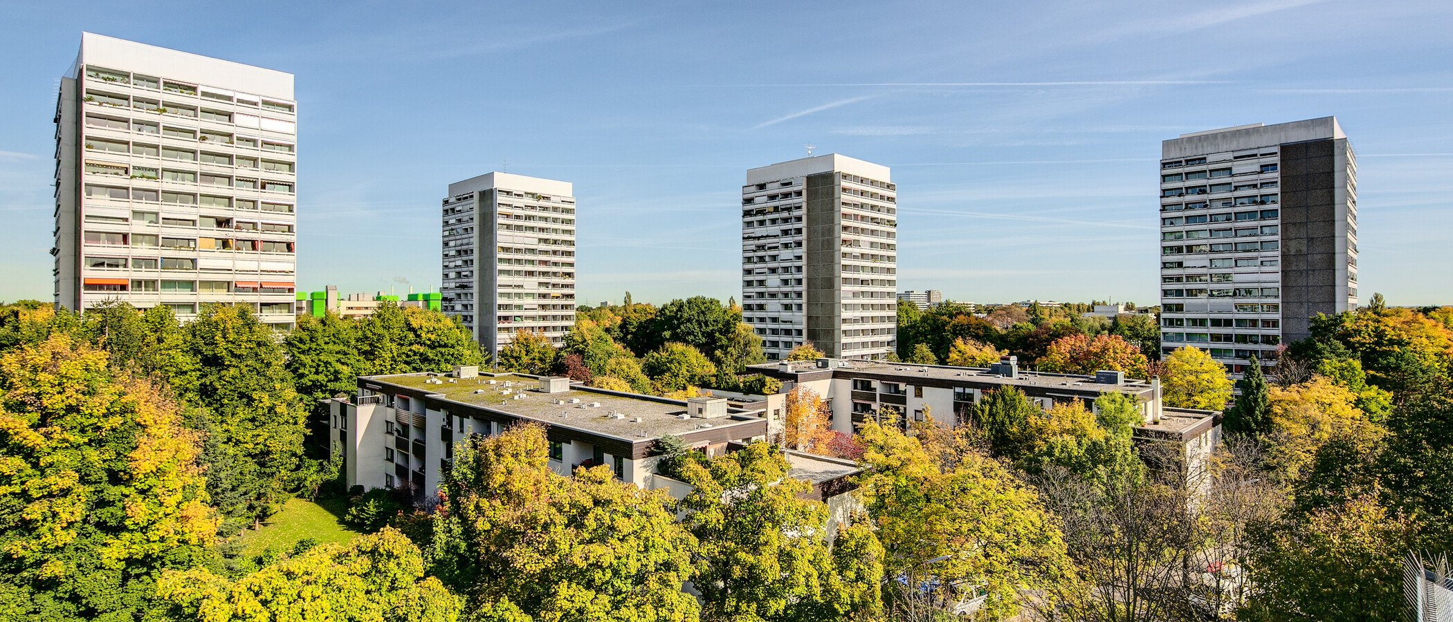 мансардная квартира München Arabellapark 04 вид из окна 7279