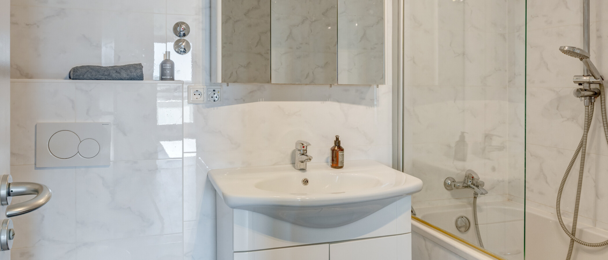 квартира München Schwabing-West 01 ванная комната 7349